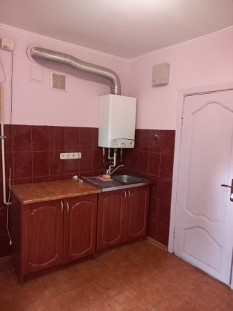 Продається 2-кімнатна квартира в центрі м. Ужгород з можливістю співпраці з державними програмами - фото 1
