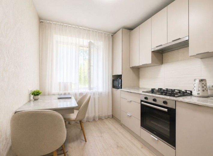 Продаж квартири, район Військове містечко - фото 1