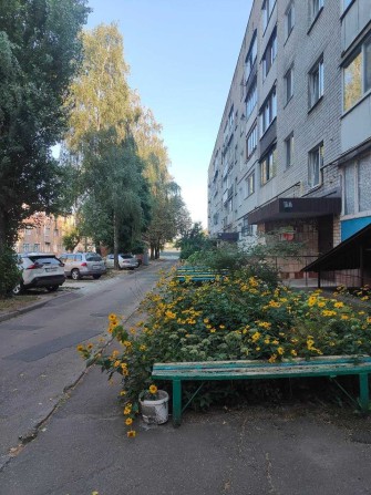 Продаж 3 кімнатної квартири, площа 700 річчя - фото 1
