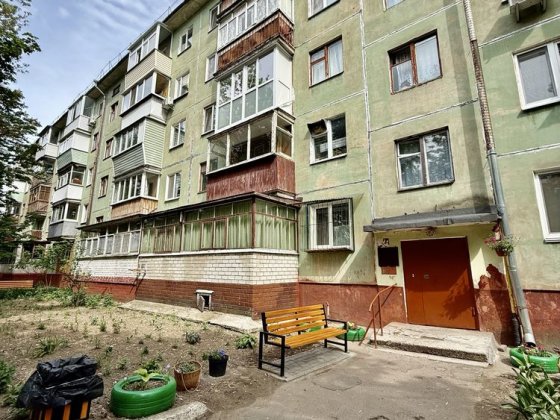 Продам 2-кімнатну квартиру в районі Круга Чернігів