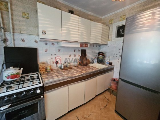 Продам 2-кім. квартиру по Благовісній Черкаси