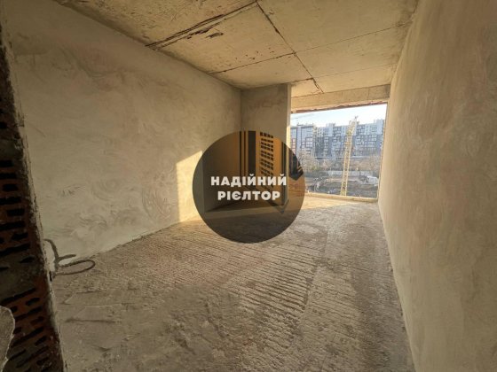 $995/м² — за 2-кімнатну квартиру біля Майдану Чернівці