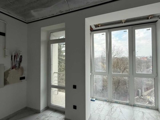 Продам 2 кімнатну квартиру в новобудові район вул. Героїв Майдану Черновцы