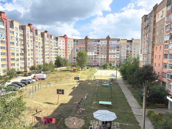 Затишна 1-кімнатна квартира з технікою та меблями на вул. Незалежності, 62 (NO) Чернигов