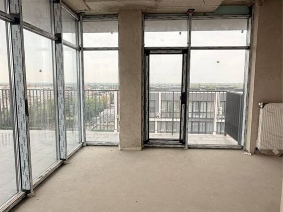 Продаж 2-кімнатної квартири з великою терасою у ЖК «Кристал» Ужгород