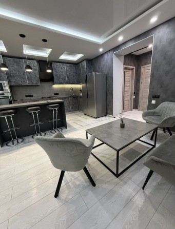 92.4 м2 Продаж гарної квартири Незалежності 15 - фото 1