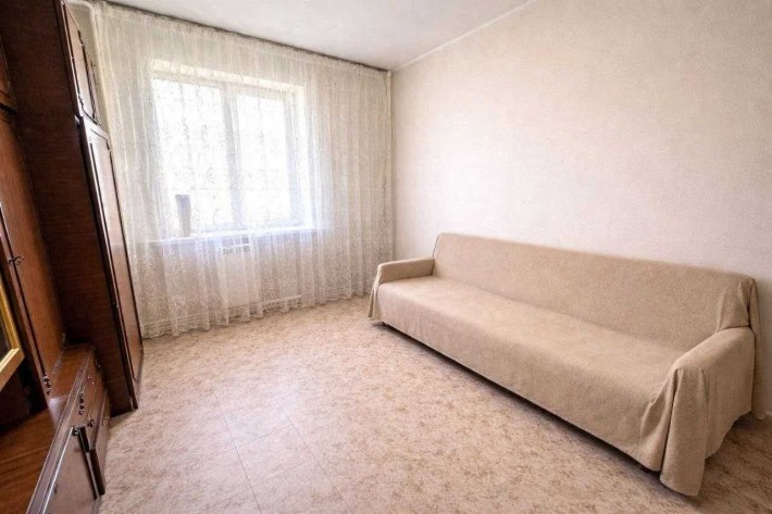 Продаж 3к Квартири АГВ Не кутова Урожай - фото 1