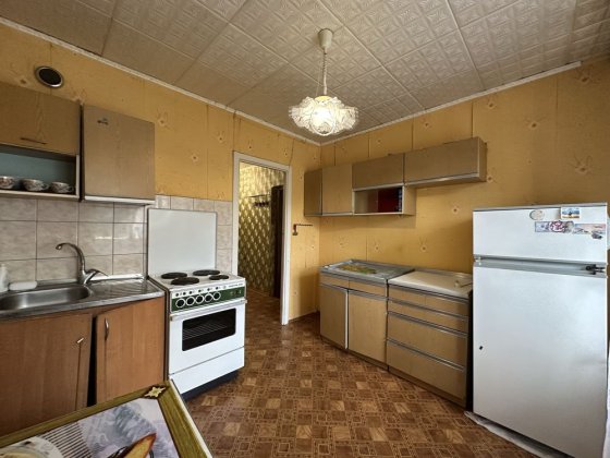 Продам 1-к кв 40 м2 на ж/м Тополь район к/т Сич Дніпро