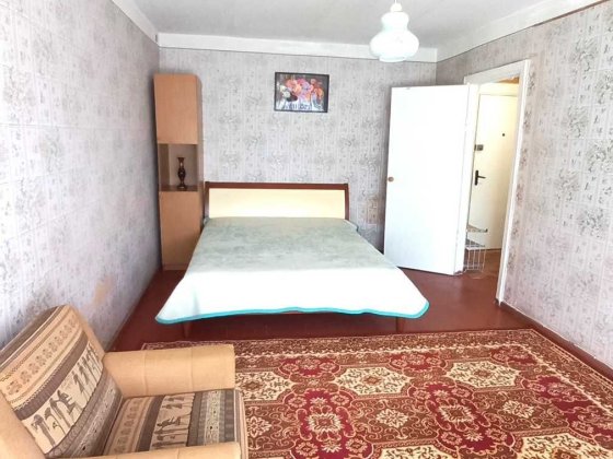 Продам 1 кімнатну квартиру вул. Галини Мазепи (С. Ковалевської ) Образцова Калинова Днепр