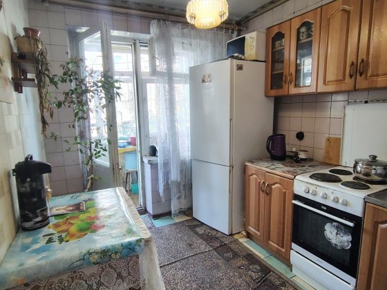 Увага! 1к Калинова 4/12 поверх  40 кв м поряд  Слобожанский правда косиора Днепр