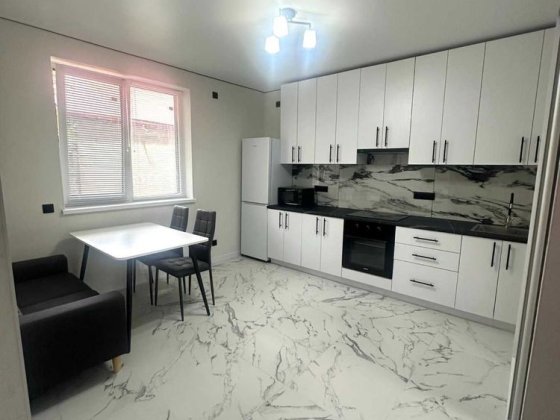 1-кімнатна квартира з ремонтом та меблями | Центр 10 хв | $72 000 | Ужгород