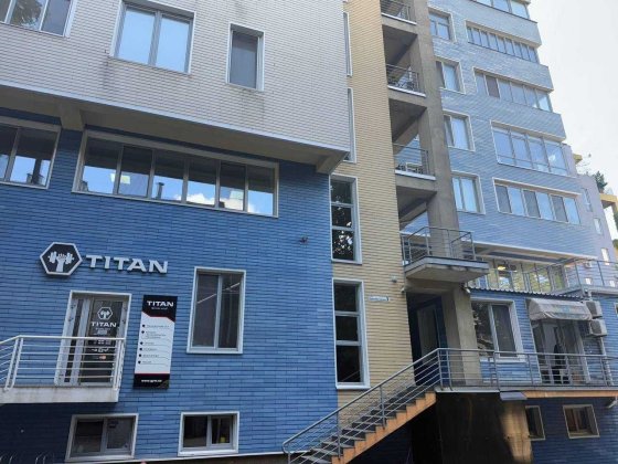 Продам  квартиру в центрі (вул.Жуковського,3Г) Днепр