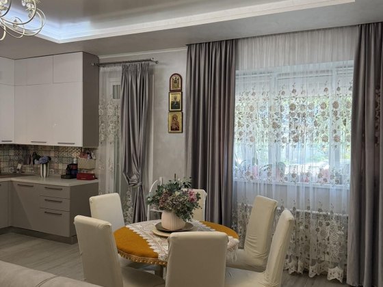 Продам 3х кімнатну  квартиру! Ужгород