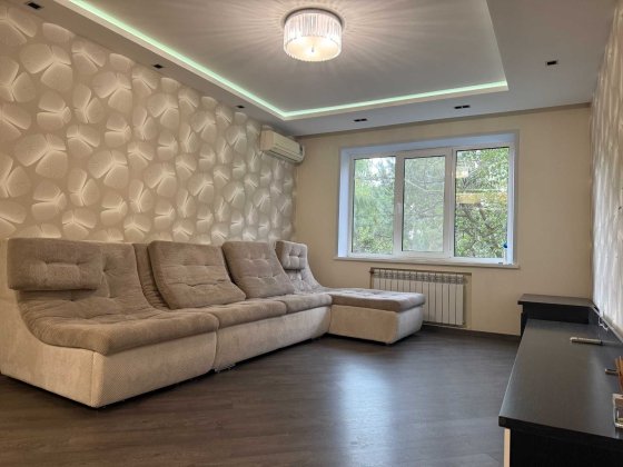 Продам 3 к, квартиру  з ремонтом на ЖМ Перемога Днепр