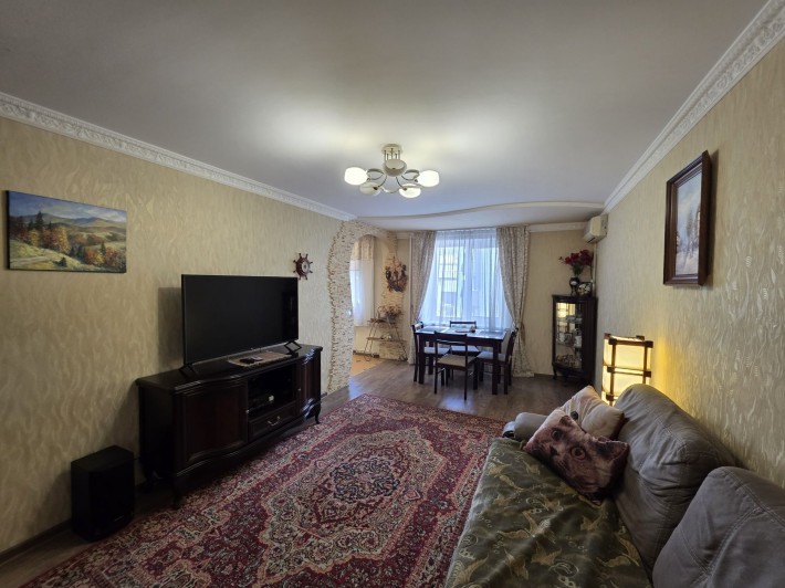 Продаж 3х кімнатної затишної квартири в центрі Дніпра від ВЛАСНИКА - фото 1