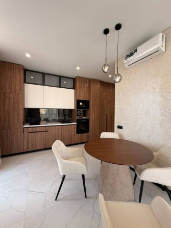 Продаж 1-кімнатної квартири з ремонтом у ЖК Нова Сторожниця, 46,3 м², ліфт - фото 1