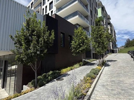 Продається 1-кімнатна квартира площею 37 м² у сучасному житловому комплексі Grand Hills Ужгород