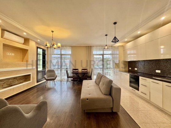 Продаж 3к квартири 96 м.кв / ЖК Green Land, р-н БАМ Ужгород