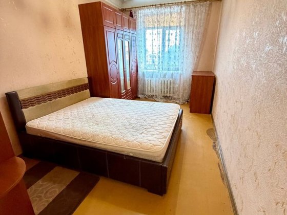Продаж 2к сталінки в центрі Яворницького Днепр