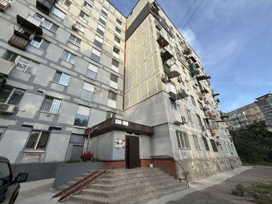Тополь 2 буд 26, продам 1 ком квартиру , Район Сильпо Днепр