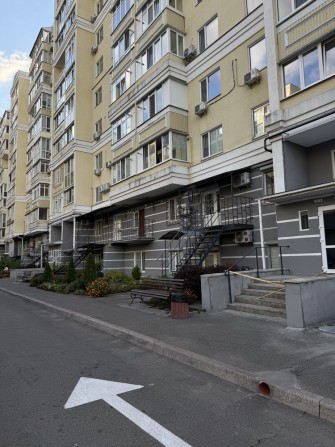 Продаж сучасної 1-кімнатної квартири (євродвушка) з автономним опаленням у центрі міста - фото 1