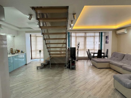 2-рівнева квартира 125 м² з автономним опаленням, Стрілецька набережна Чернигов