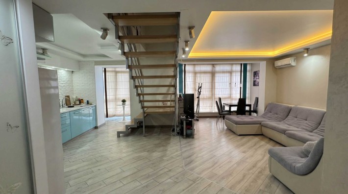 2-рівнева квартира 125 м² з автономним опаленням, Стрілецька набережна - фото 1