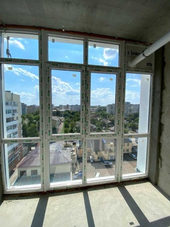Від власника. Продається 1 кімнатна картира, 50 кв.м. Вул. Василя Стуса 33 - фото 1