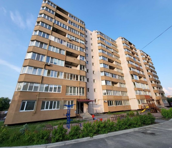 ЗНИЖЕНА ЦІНА!!!Дворівнева кв-ра з кухнею-їдальнею 44м2!!!Центр!Новобудова!Автономка! - фото 1