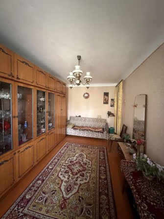 Продається 2 кімнатна квартира на Бердичівській. - фото 1