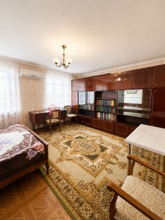 Рідкісна пропозиція 3-х кв.  81 м кв. в цегляній вставці на Перемозі 6. - фото 1