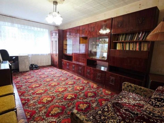 Продам двокімнатну квартиру вул. Ю. Савченка., район вул. Робоча Днепр