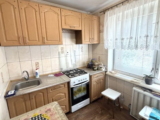 Продается 2 ком квартира в Днепровском р-не по улице Рельефная Запорожье