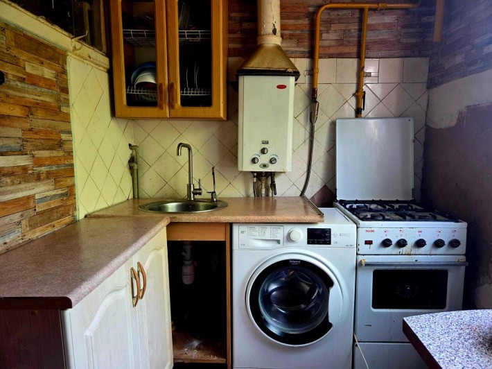 Продам двухкомнатную квартиру бул. Центральный без ремонта - фото 1