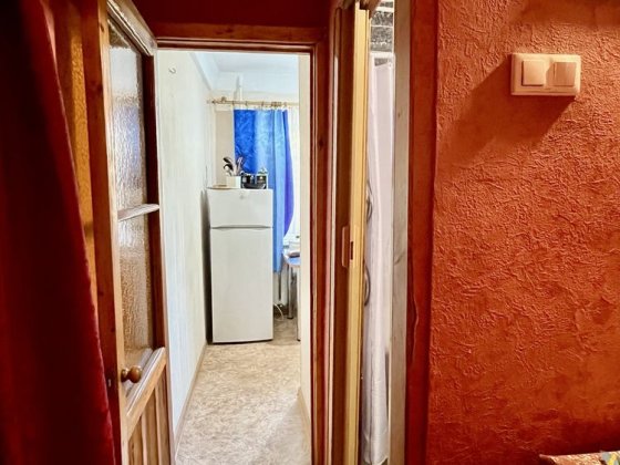 Продається 2к квартира. Район ТЦ України. Запорожье