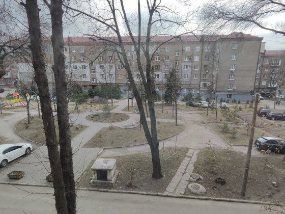 Продам 1 комнатную квартиру в р-не Фестивальной по проспекту Соборному Запорожье