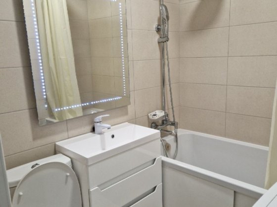 Продам 2 кімнатну квартиру в центрі міста Запорожье