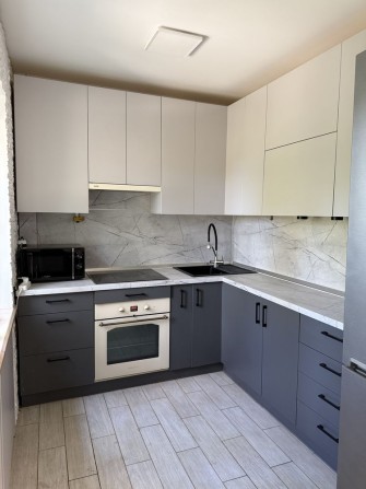 Продам трехкомнатную квартиру Приднепровск - фото 1
