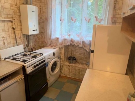 Продам 1-ком.кв на Титова в кирпичном доме! Днепр