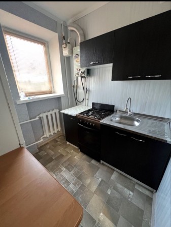 Продам 1-кімнатну квартиру по вул. Лесі Українки - фото 1