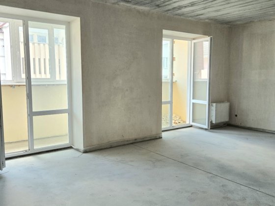 Простора  квартира 79 м² , індивідуальне опалення,  Стрілецька, Чернігів Чернігів