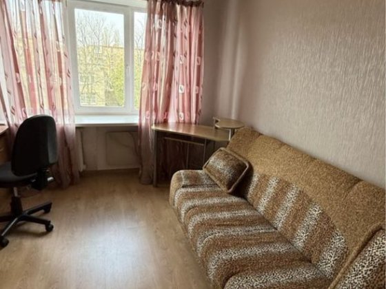 Продам 2 ком квартиру угол Калиновой пр Слободанский Днепр