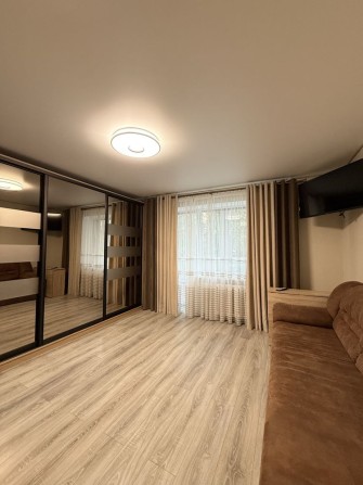 Продаж великої 1к квартири планування з сучасним ремонтом.. - фото 1