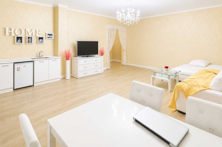 Власник. Продам 2к в ЖК Кировский (просп. А.Поля 16) - фото 1