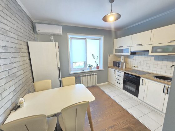 Продам 1 комн. На Победе. Днепр