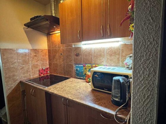 Продам гостінку з меблями Запорожье