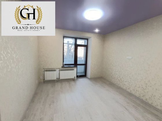Продам великогабаритну трикімнатну квартиру, Центр. Кропивницький