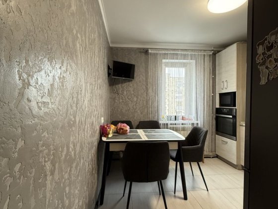 Продам  3к.кв з ремонтом , вул. Андріївська ! Кропивницкий