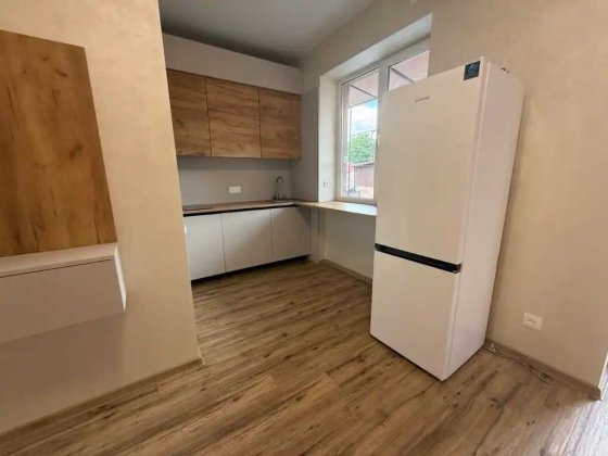 Продам 1-ком. квартиру просп. И.Мазепи Днепр
