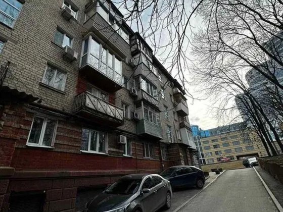 Продам 1-комн квартиру в районе Карла Маркса просп. Днепр